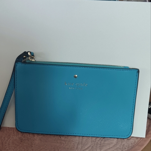 Kate Spade Women's Slim Wristlet Fresh Air Size 8"x4.5" Teal Cow Leather Wallet - Picture 3 of 10